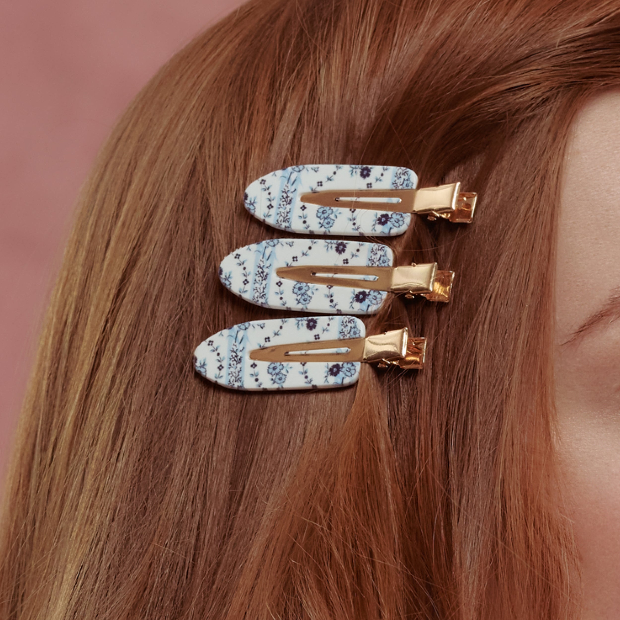 Wet Brush × Hill House Printed Floral Creaseless Clips. 4ct - Image 5
